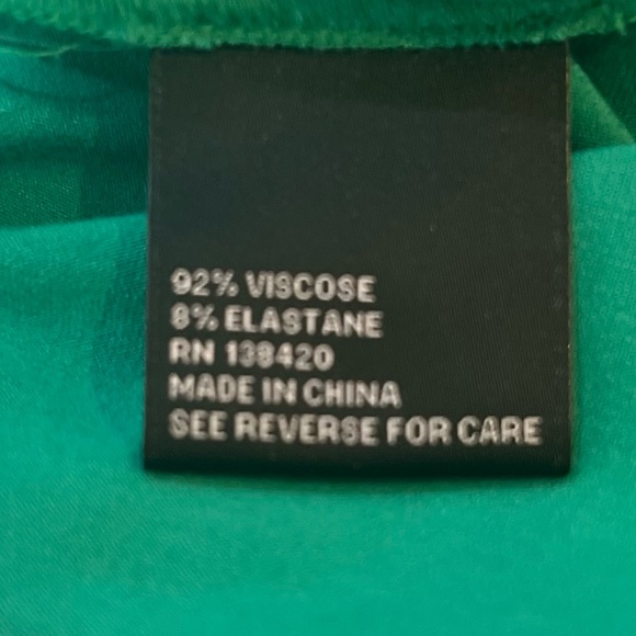 Designer Carlisle Collection Kelly Green Tank Top - Picture 5 of 5